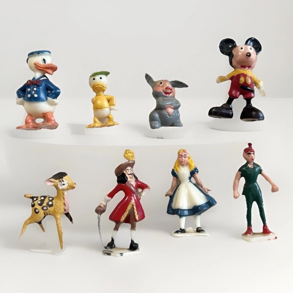 Small‎ Hong Kong Disney Figurines 1"-1.5" Mickey & Friends Cake Toppers Read